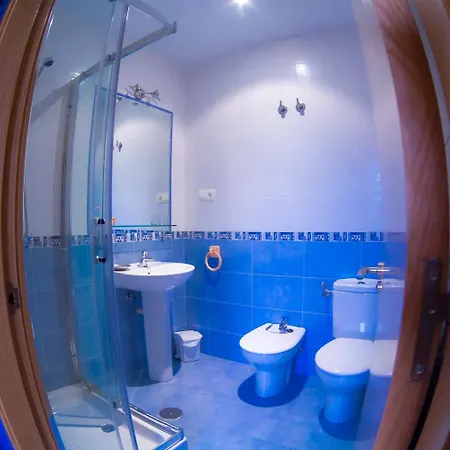 阿维莱斯艾尔霍莱欧酒店 酒店 2*